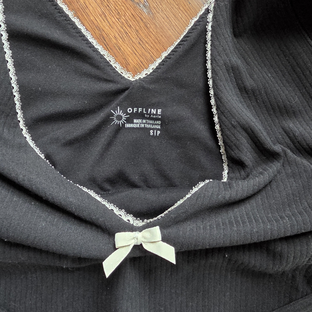 NWT Offline by Aerie Ribbed Lace-Trim Bow Long Sleeve Top – Black - Picture 3 of 4